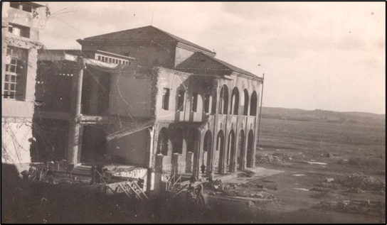 Aile centrale du B.D.E. détruite en 1944.
